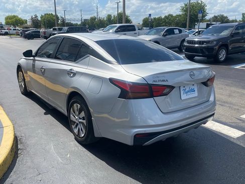Used 2023 Nissan Altima 2.5 S FWD image 7
