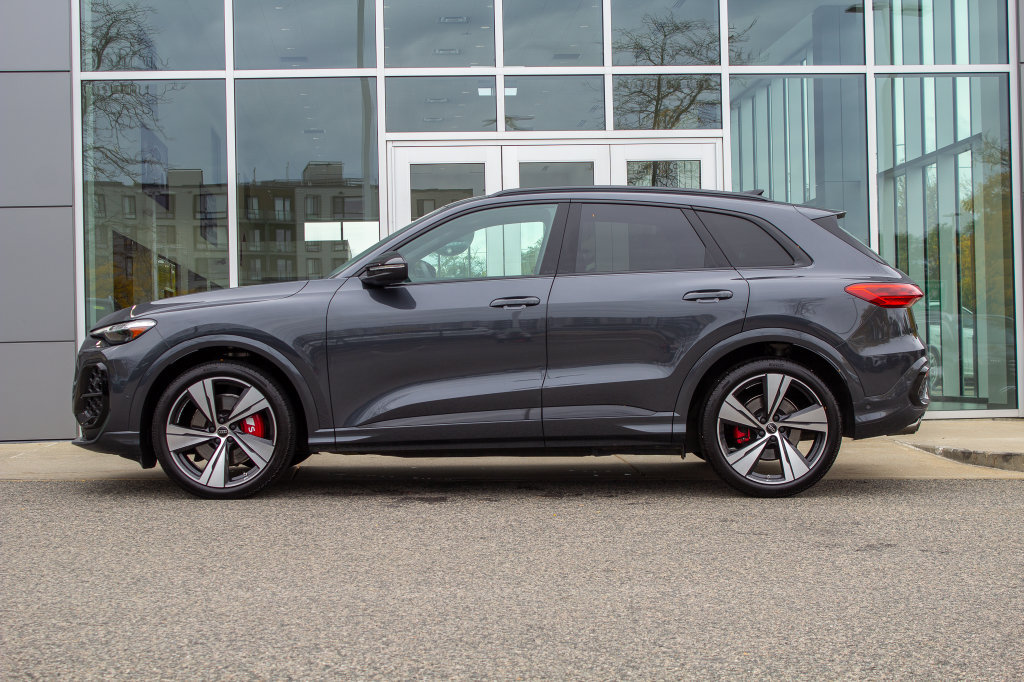 Used 2025 Audi SQ5 Premium Plus w/ Premium Plus Package AWD/4WD image 7