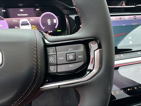 Used 2024 Jeep Wagoneer Launch Edition image 29