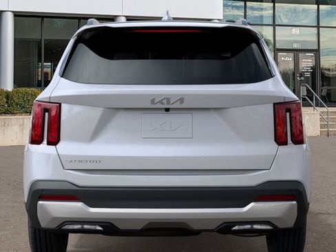 New 2026 Kia Sorento S FWD image 14