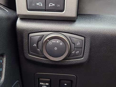 Used 2019 Ford F150 Raptor w/ Equipment Group 802A Luxury AWD/4WD image 27