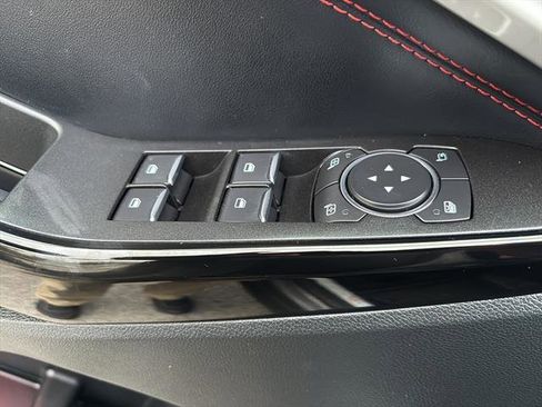 Used 2022 Ford Explorer ST-Line w/ Class IV Trailer Tow Package image 18