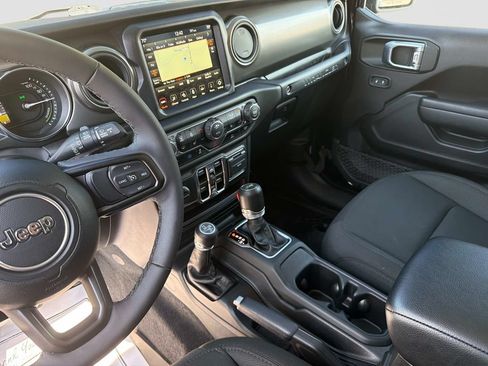 Used 2023 Jeep Wrangler Unlimited w/ Cold Weather Group AWD/4WD image 26