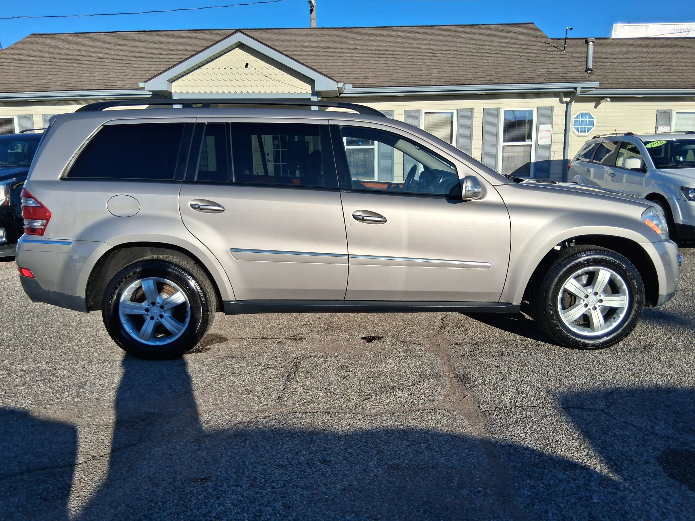Used 2008 Mercedes-Benz GL 450 4MATIC image 4