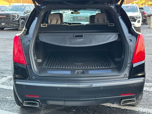 Used 2018 Cadillac XT5 Luxury w/ Driver Awareness Package image 8