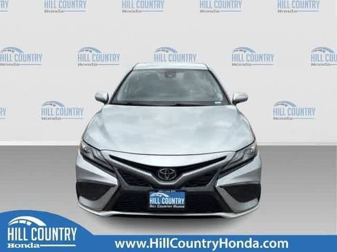 Used 2023 Toyota Camry XSE FWD image 9