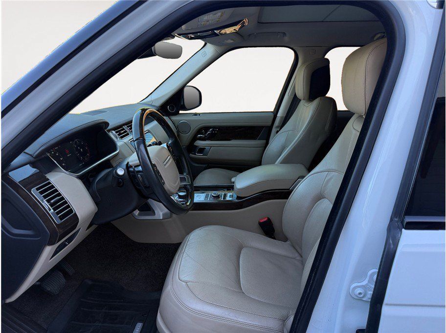 Used 2018 Land Rover Range Rover HSE AWD/4WD image 9