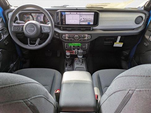 New 2025 Jeep Gladiator Willys image 14