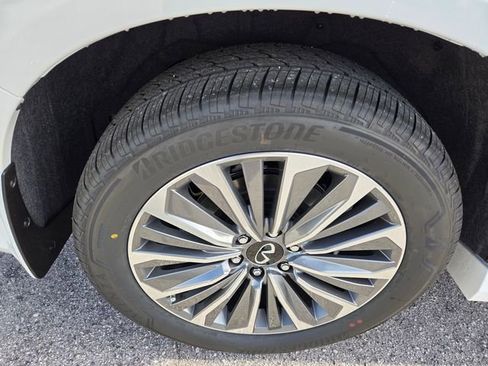 New 2026 INFINITI QX80 Luxe w/ Exterior Package AWD/4WD image 19