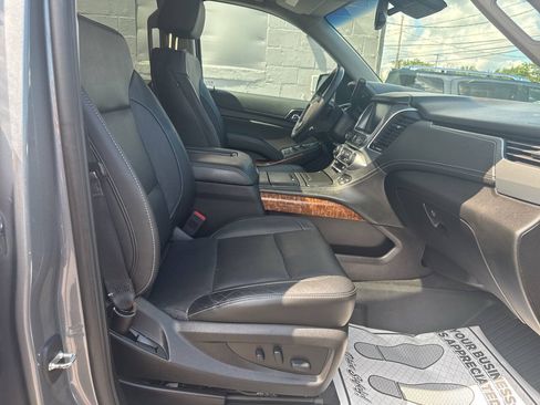 Used 2019 Chevrolet Tahoe Premier AWD/4WD image 28