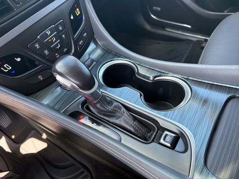 Used 2020 Buick Envision Premium AWD/4WD image 37