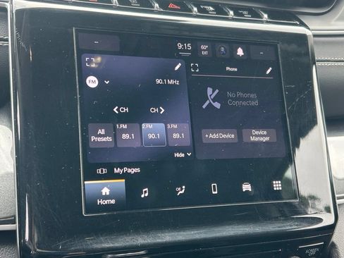 Used 2023 Jeep Grand Cherokee Laredo AWD/4WD image 24