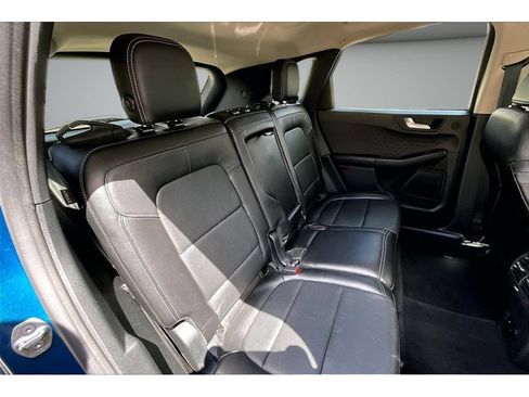 Used 2020 Ford Escape Titanium w/ Titanium Premium Package 2.0 AWD/4WD image 26
