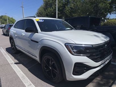 Used 2025 Volkswagen Atlas Cross Sport SEL R-Line