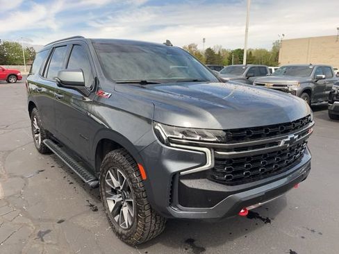 Used 2021 Chevrolet Tahoe Z71 w/ Z71 Off-Road Package AWD/4WD image 4