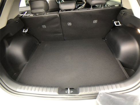 New 2025 Kia Niro EX image 23