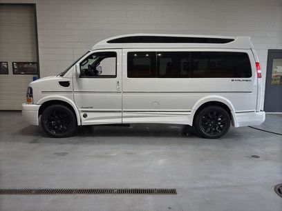 New 2025 Chevrolet Express 2500