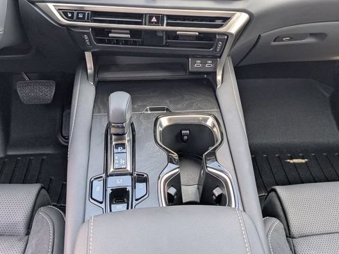 Used 2024 Lexus RX 350 FWD w/ Convenience Package image 21