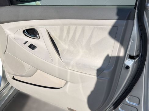 Used 2007 Toyota Camry LE image 28