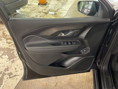 Certified 2024 GMC Terrain SLE w/ Driver Convenience Package image 11