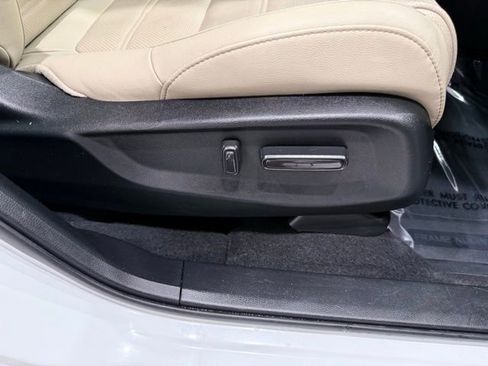 Used 2020 Honda CR-V EX-L image 22