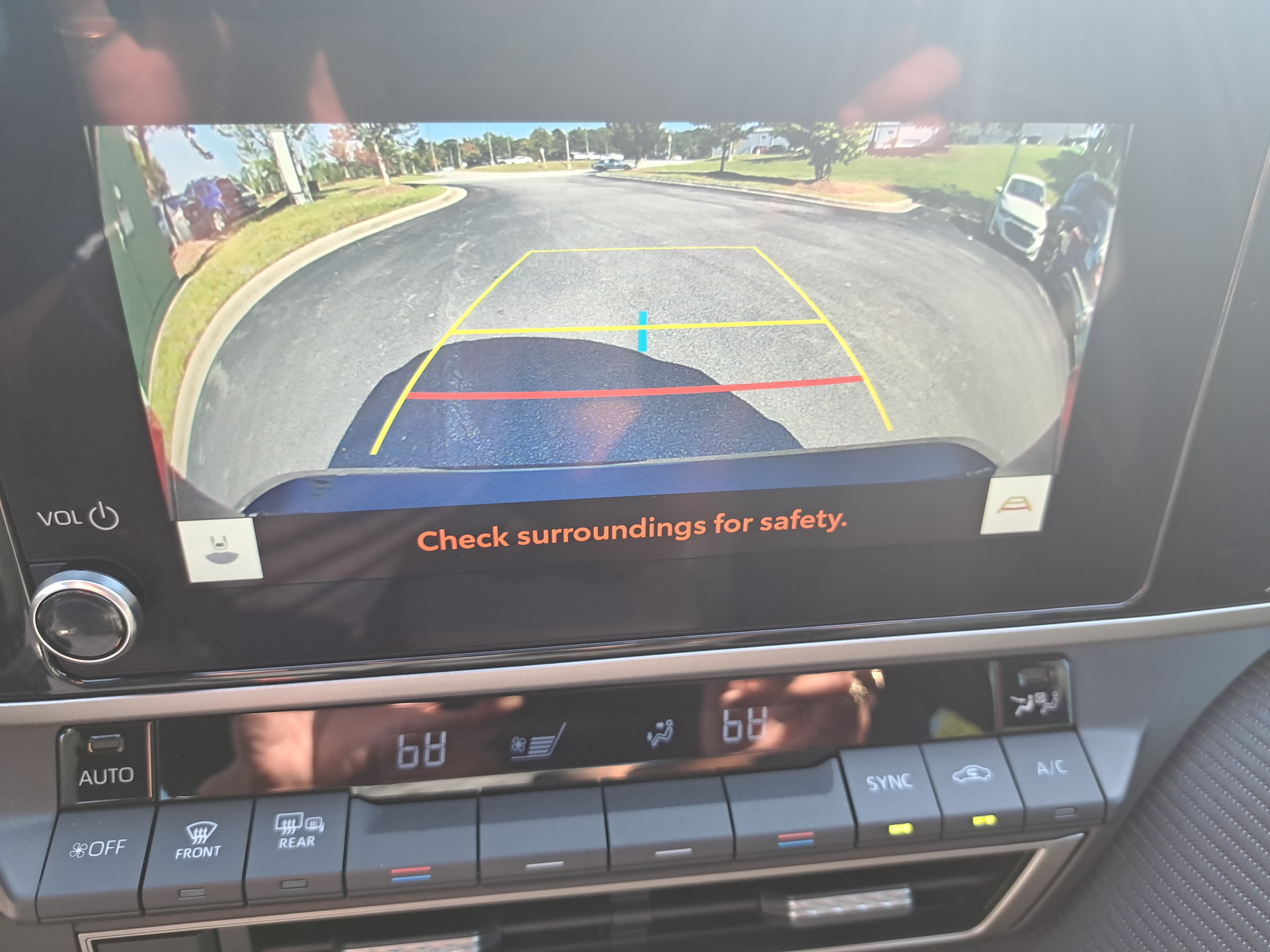 Used 2025 Toyota Camry SE w/ Convenience Package FWD image 21