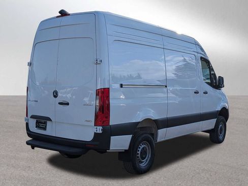 New 2025 Mercedes-Benz Sprinter 2500 image 3