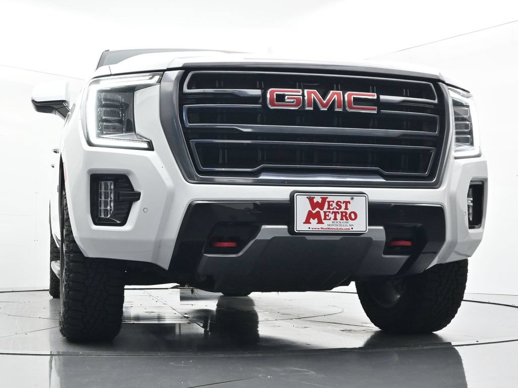 Used 2023 GMC Yukon XL AT4 AWD/4WD image 32