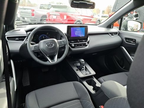 New 2026 Toyota Corolla Cross SE image 10