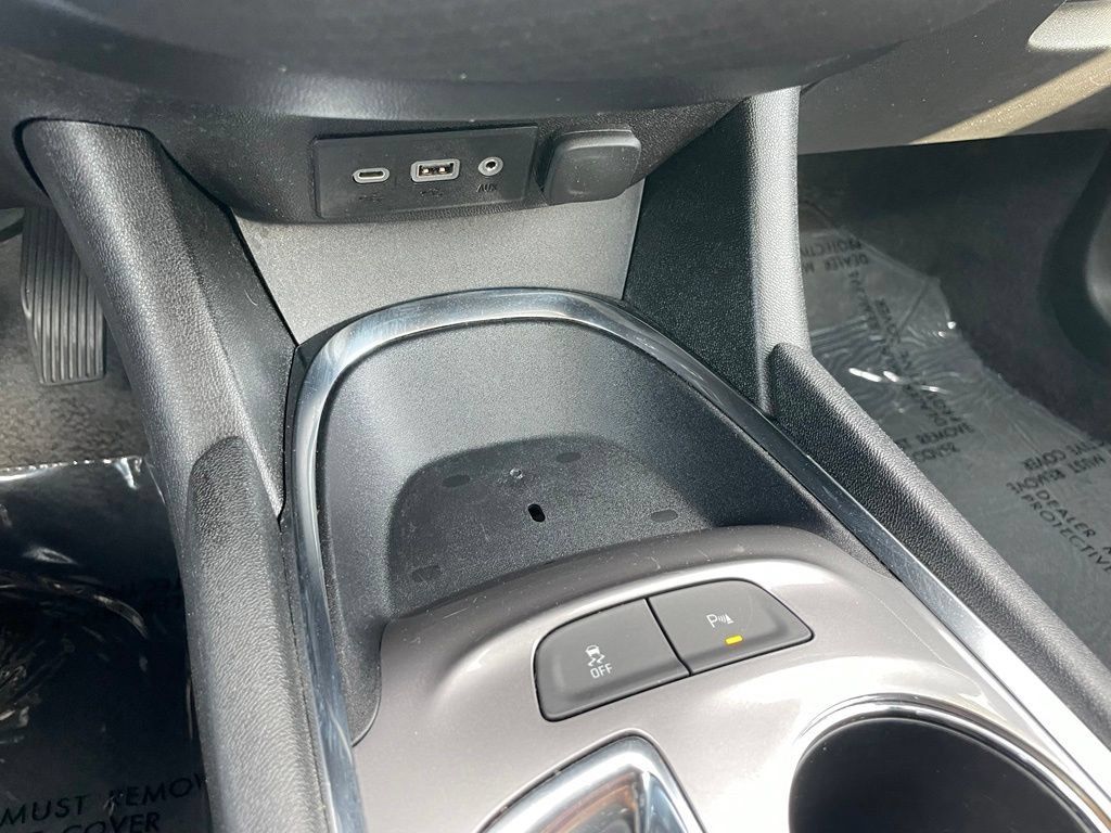Used 2024 Chevrolet Malibu LT FWD image 12