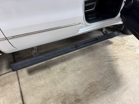 Certified 2022 RAM 1500 Limited image 8