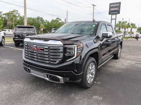 Used 2022 GMC Sierra 1500 Denali AWD/4WD image 3