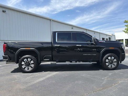 Used 2025 GMC Sierra 2500 Denali w/ Denali Reserve Package AWD/4WD image 32