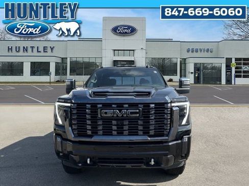 Used 2024 GMC Sierra 3500 Denali Ultimate image 3