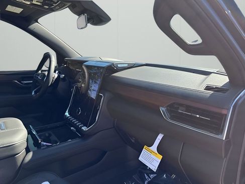 New 2026 GMC Yukon Denali w/ Sun & Power Step Package image 14