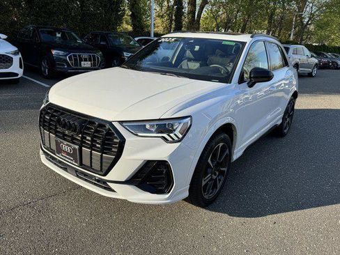 Used 2025 Audi Q3 2.0T Premium Plus w/ Premium Plus Package AWD/4WD image 8