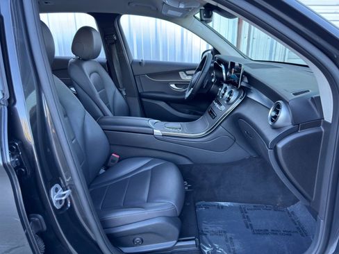 Used 2022 Mercedes-Benz GLC 300 image 14
