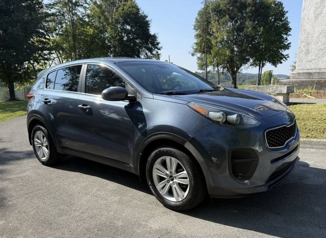 Used 2017 Kia Sportage LX FWD image 3