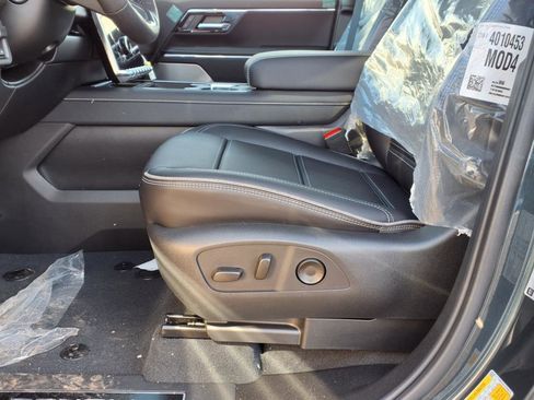 New 2025 GMC Sierra EV Denali image 15