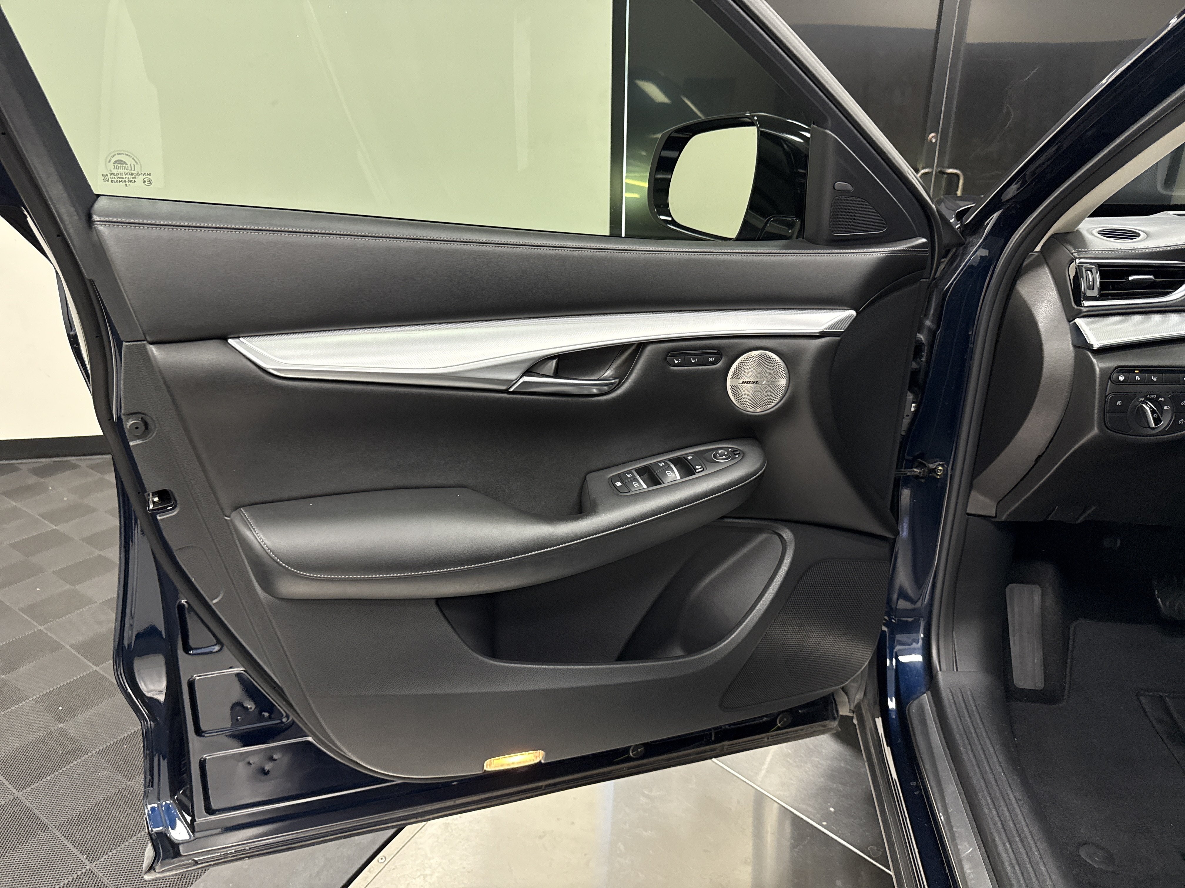 Used 2019 INFINITI QX50 FWD image 10