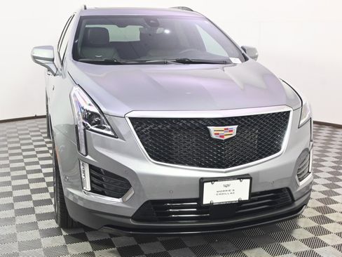 New 2025 Cadillac XT5 Sportv w/ Technology Package image 9