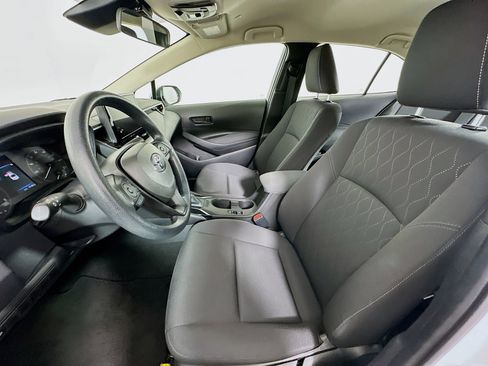 Used 2024 Toyota Corolla LE FWD image 13