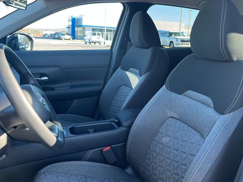 New 2026 Nissan Kicks SV image 15