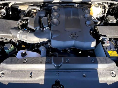 Certified 2021 Toyota 4Runner SR5 image 28