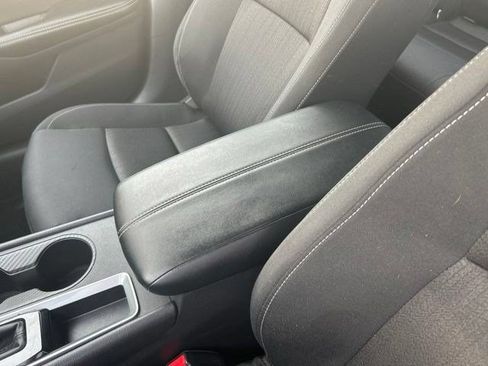 Used 2025 Nissan Altima 2.5 SV FWD image 28