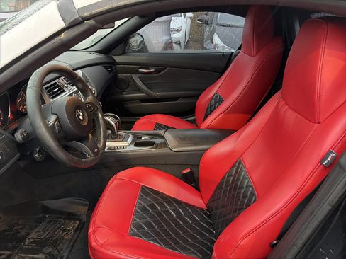 Used 2015 BMW Z4 sDrive28i image 7