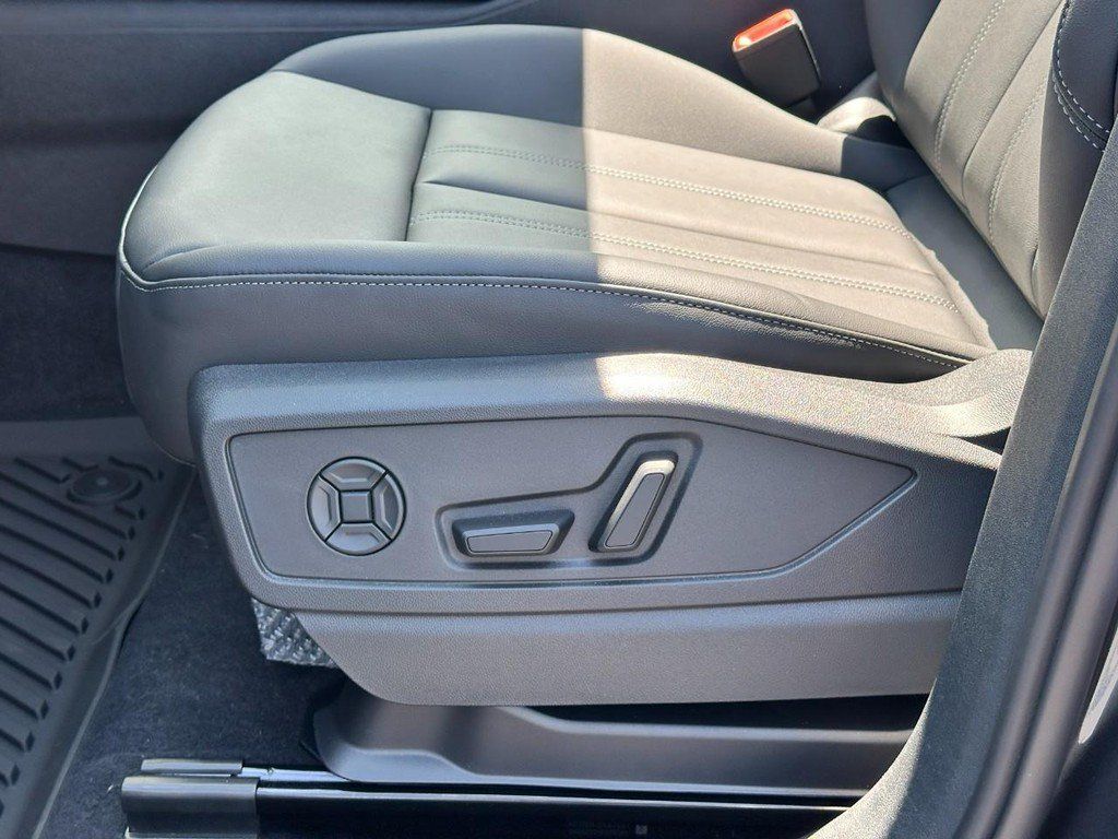 New 2026 Audi Q5 2.0T AWD/4WD image 13