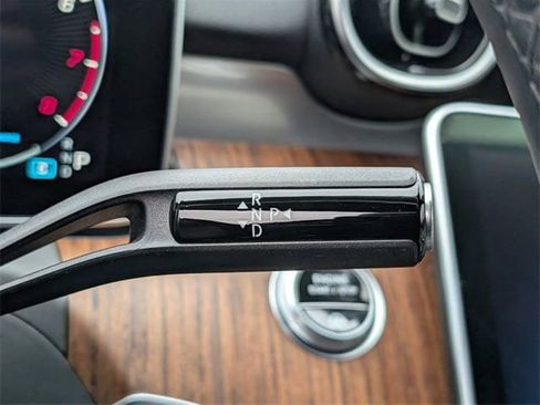 Used 2022 Mercedes-Benz C 300 Sedan image 21