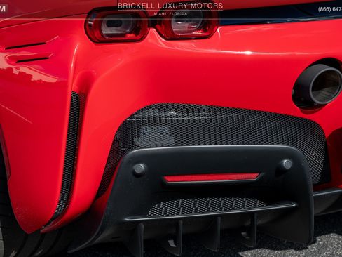 Used 2022 Ferrari SF90 Spider image 51