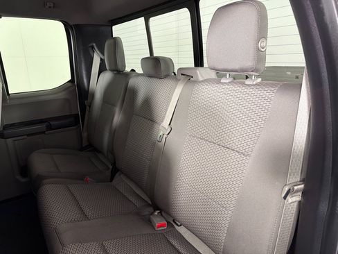 Used 2016 Ford F150 XLT w/ Equipment Group 302A Luxury AWD/4WD image 18